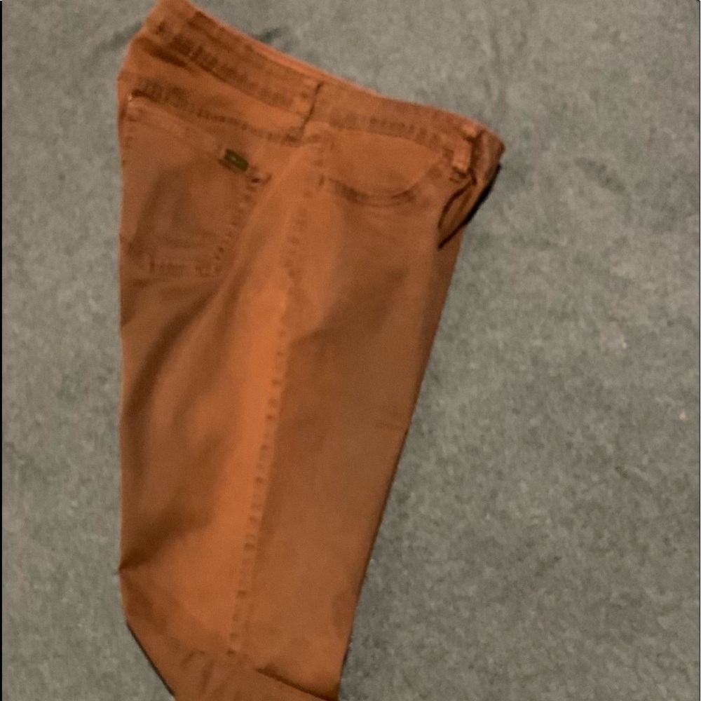 Jennifer Lopez jeans size 10. Like new never wore. No tags
